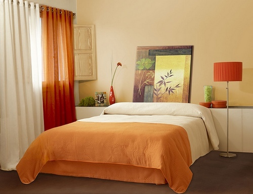 Escolha cortinas no quarto: tipos, cores e design