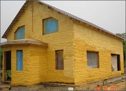 isolering av husets väggar med polyuretanskum 2
