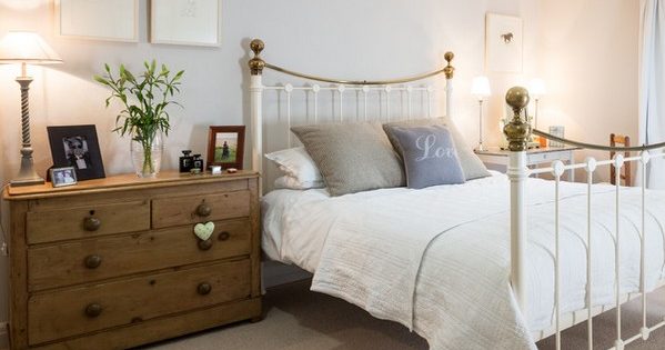 9 Tipps für die Auswahl einer Kommode im Schlafzimmer: Material, Stil, Größe