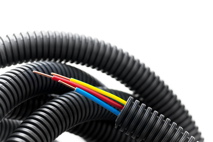 7 porad dotyczących wyboru rury falistej do instalacji elektrycznej (linia kablowa)
