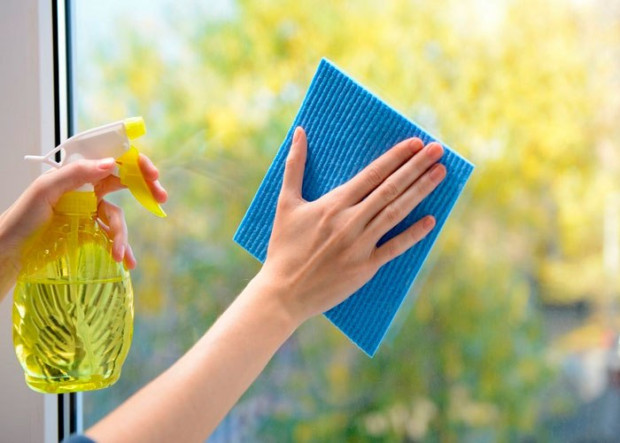 15 módszer a foltmentes ablakok mosására otthon