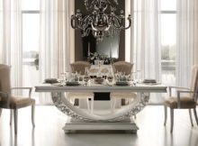 móveis de jantar italianos de cor clara