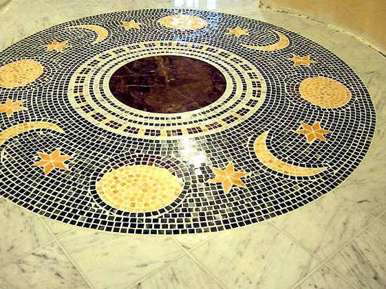 9 consigli per l'installazione di pavimenti a mosaico