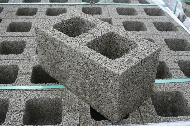 10 tipov na výber expandovaných blokov z hlineného betónu: výhody, nevýhody, značky, výrobcovia