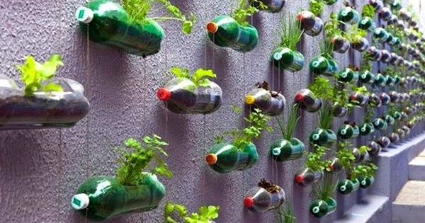 16 Bastelideen aus Plastikflaschen zum Verschenken + Foto